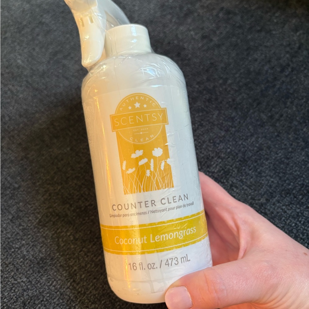 Scentsy Coconut Lemongrass Counter Clean Spray